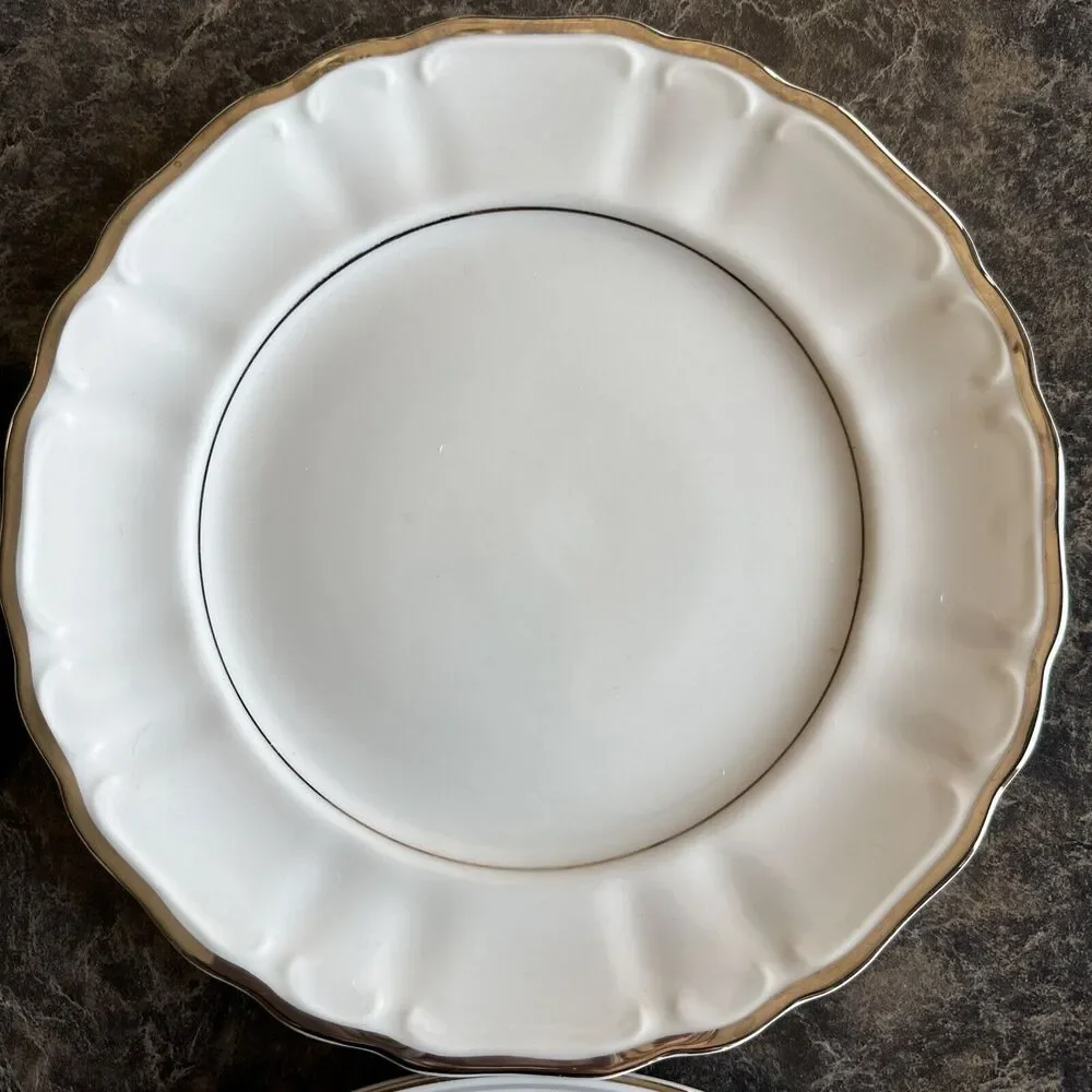 4 Mismatched Vtg Salad Cake Dessert Plates Pink Florals & Solids Cottage Core‎